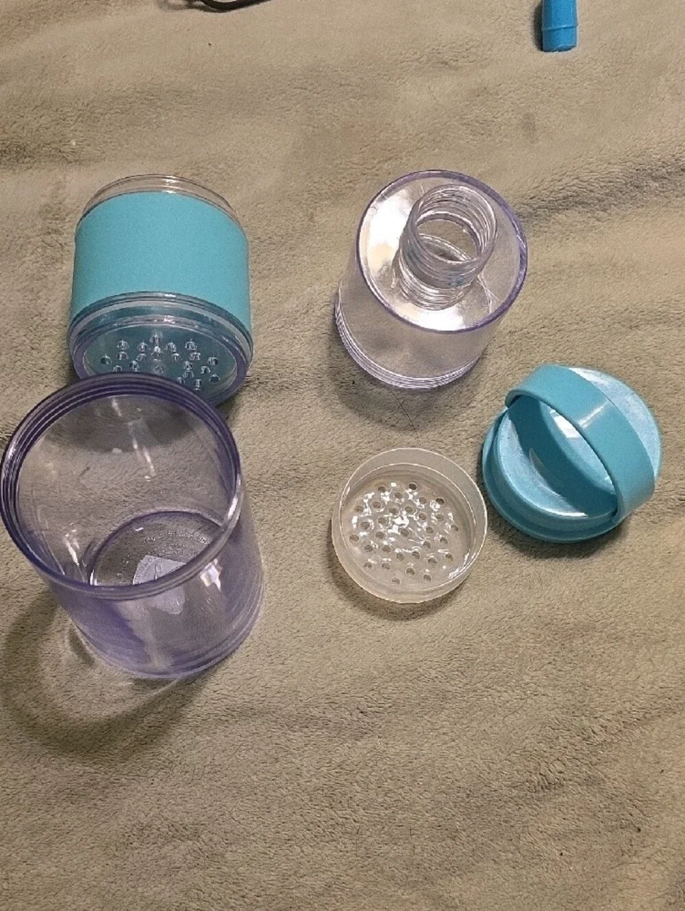 Light Blue Portable Tea Strainet Bottle with Carry Handle